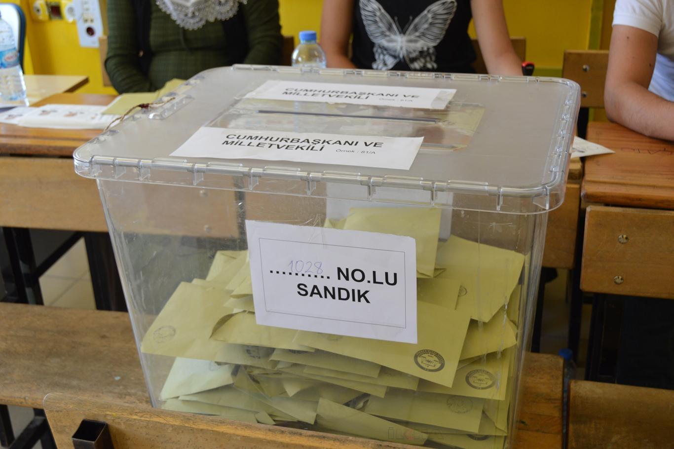 Maltepe'de oy sayım işlemi sona erdi